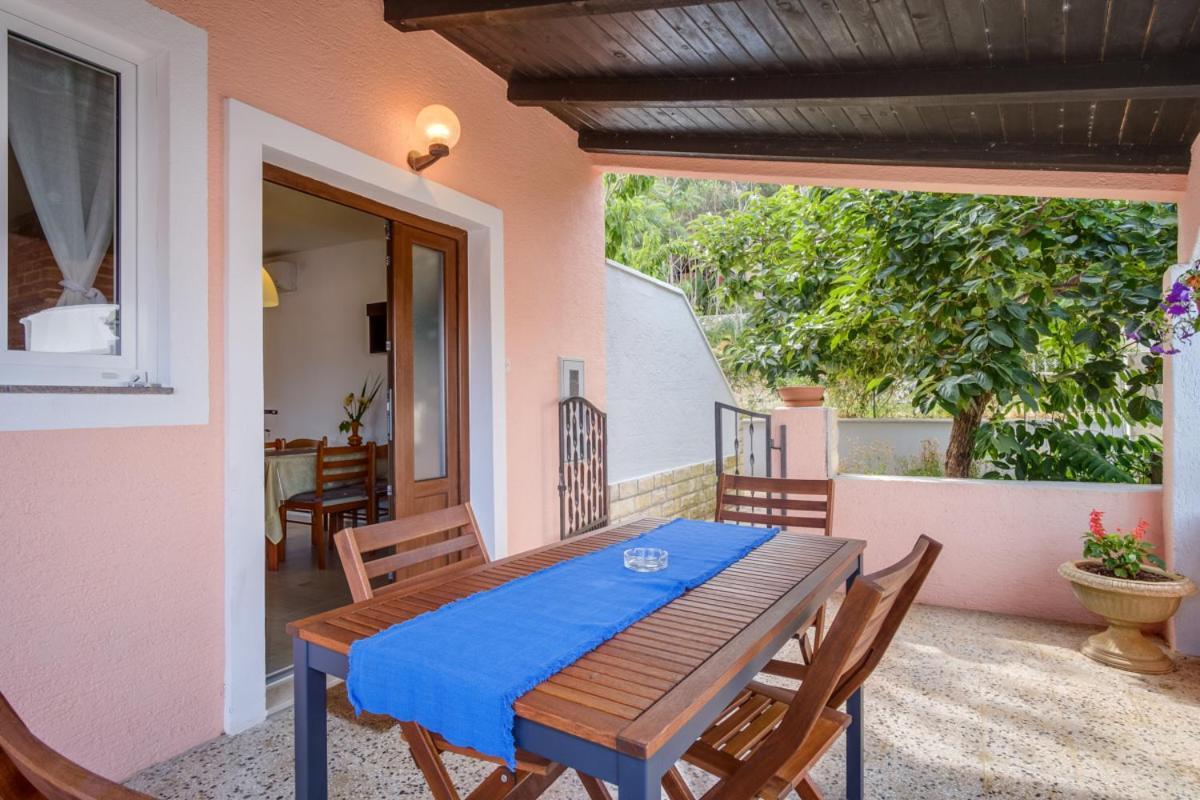 Apartmani Nadalina Вели-Лошинь Экстерьер фото