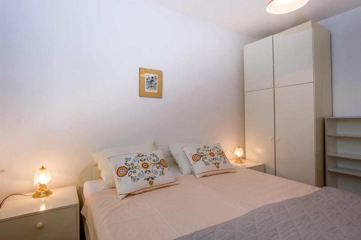 Apartmani Nadalina Вели-Лошинь Экстерьер фото